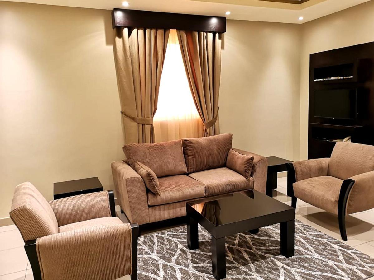 Bzul For Furnished Apartments Ar Riyad Esterno foto