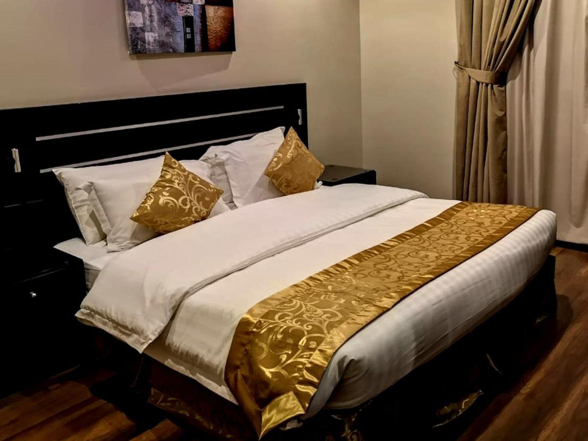 Bzul For Furnished Apartments Ar Riyad Esterno foto