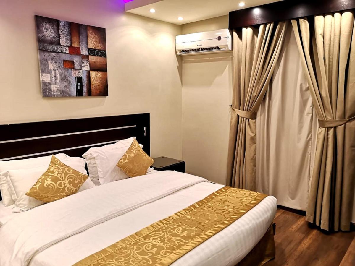 Bzul For Furnished Apartments Ar Riyad Esterno foto
