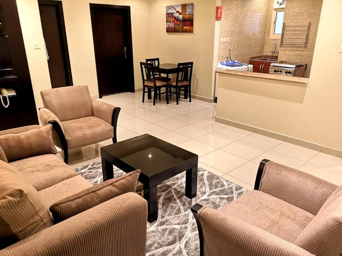 Bzul For Furnished Apartments Ar Riyad Esterno foto