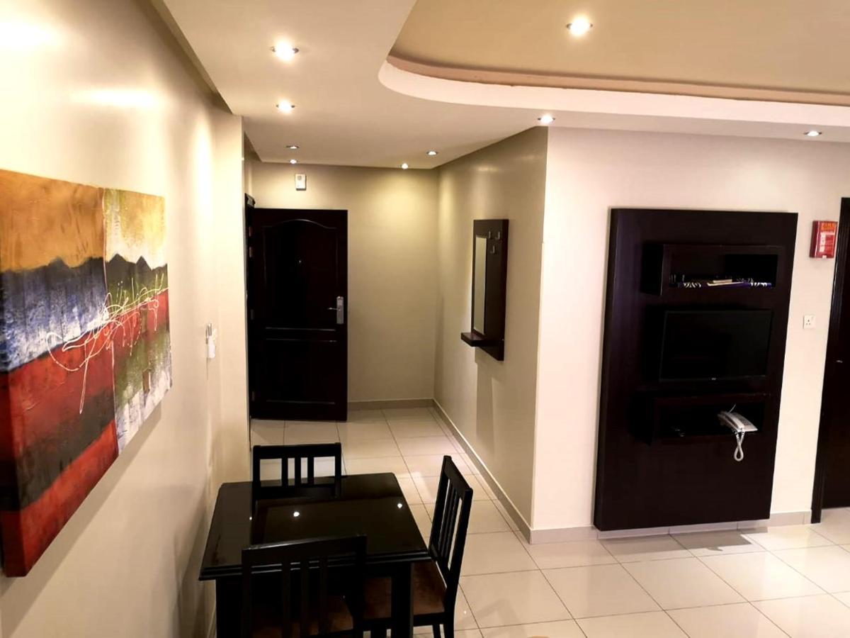 Bzul For Furnished Apartments Ar Riyad Esterno foto