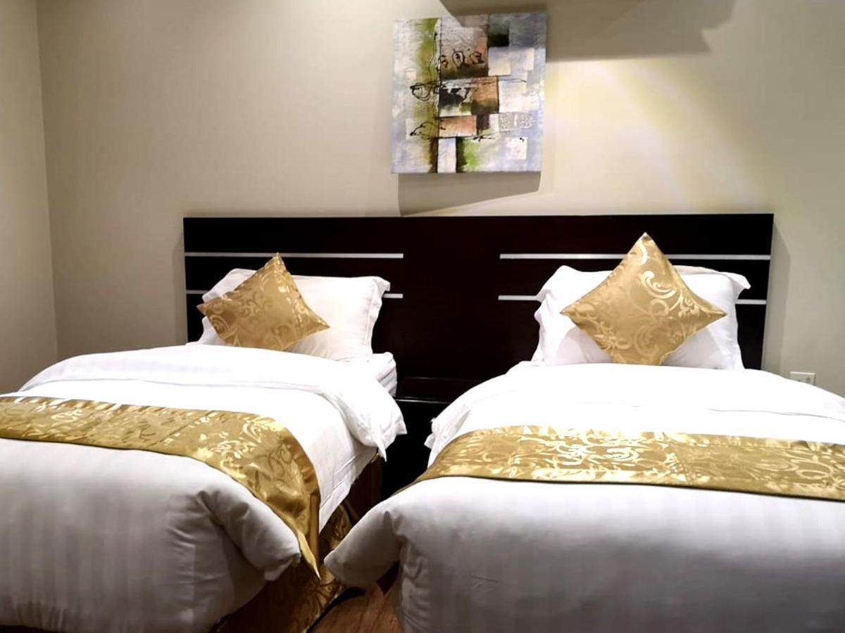 Bzul For Furnished Apartments Ar Riyad Esterno foto